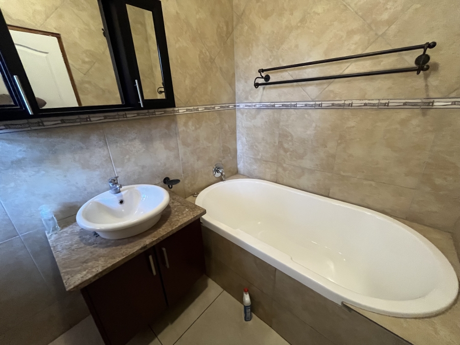 3 Bedroom Property for Sale in Baillie Park North West